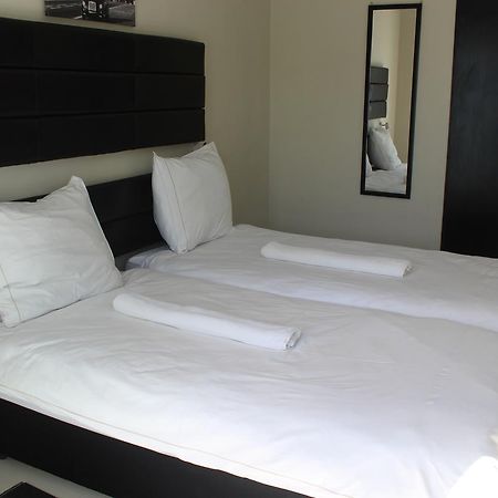 Tsumeb Guesthouse Kamho Dış mekan fotoğraf