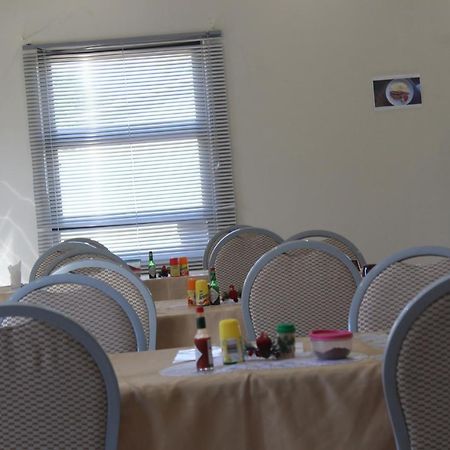 Tsumeb Guesthouse Kamho Dış mekan fotoğraf