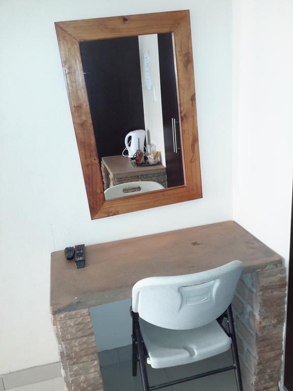 Tsumeb Guesthouse Kamho Dış mekan fotoğraf