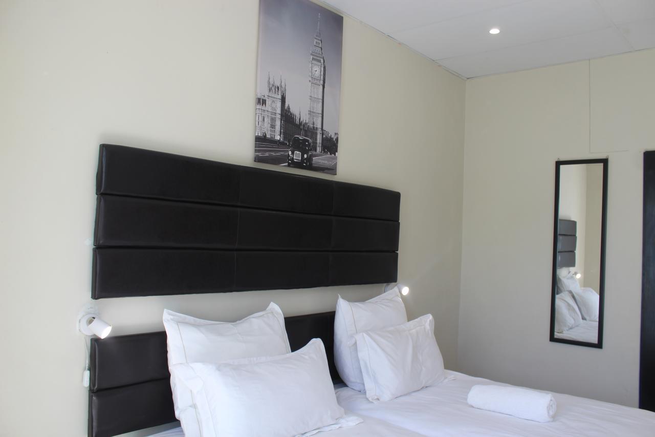 Tsumeb Guesthouse Kamho Dış mekan fotoğraf