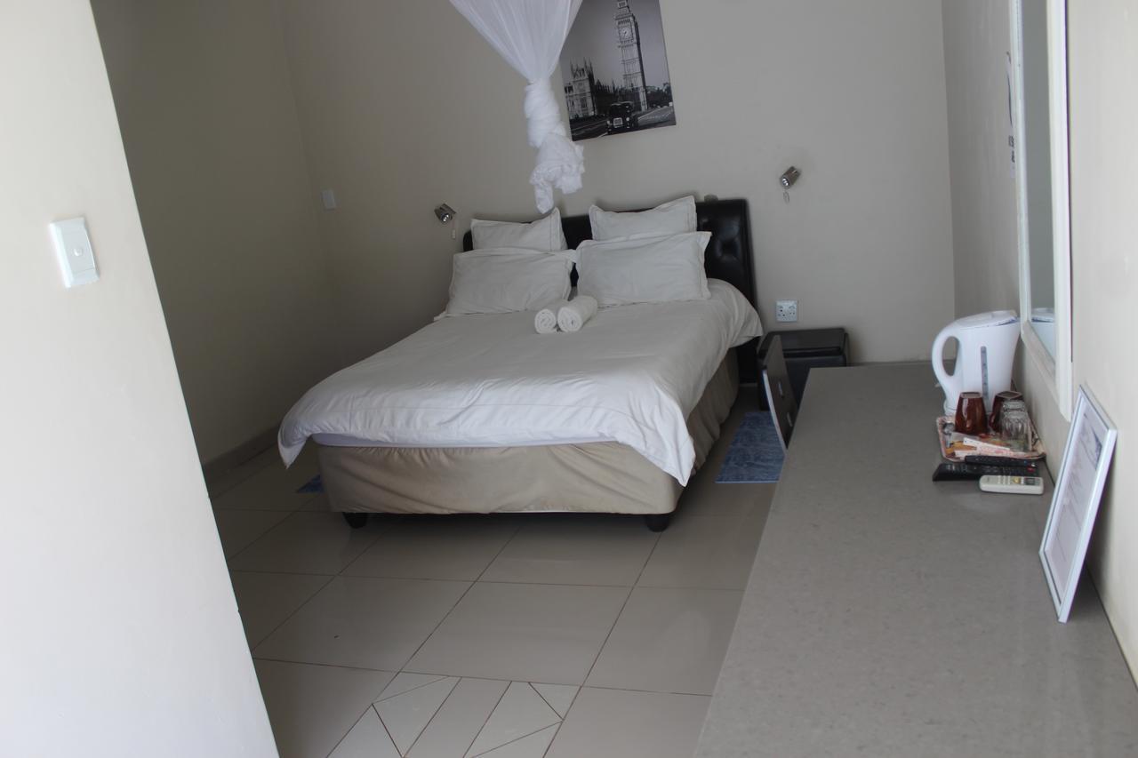 Tsumeb Guesthouse Kamho Dış mekan fotoğraf